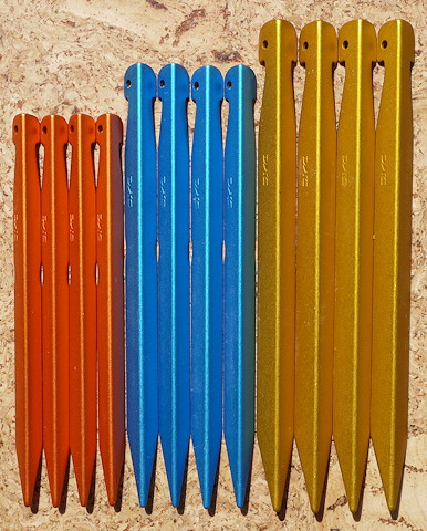 12-stake assortment 386